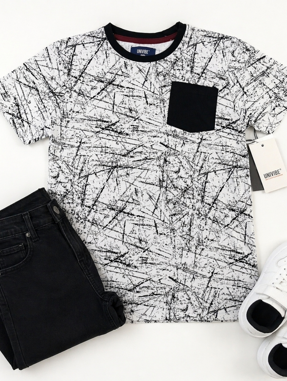 #4011 Univibe Black & White Abstract Pocket Tee